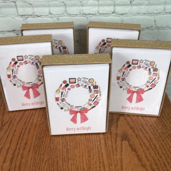 Graphique Christmas Cards 5 Sets of 15 perfect for Makeup Artists for clients - Picture 1 of 5
